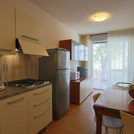 Erica Бибионе